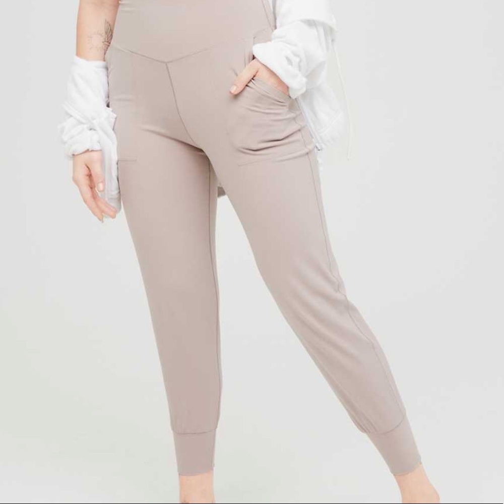 Offline blush joggers